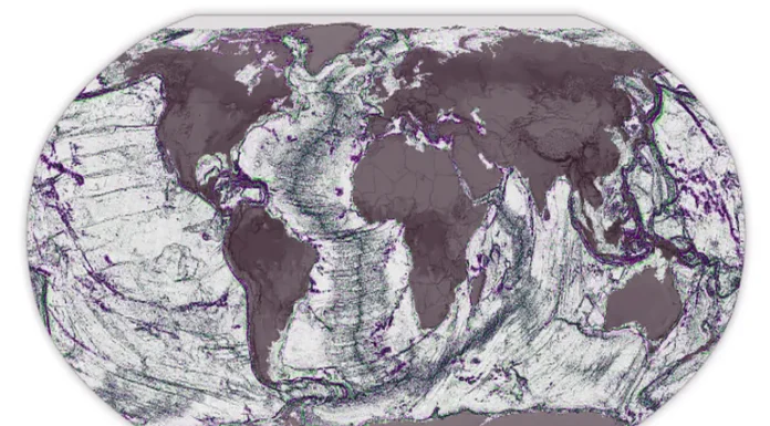 Satélite Identifica 100 Mil Montanhas no Fundo dos Oceanos