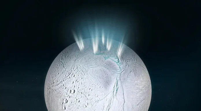 Análises Revelam Moléculas Orgânicas Complexas em Encélado, lua de Saturno