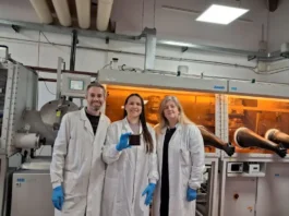 Novo Painel Solar de Perovskita Inédito do Brasil Atinge 34 % de Eficiência em Ambientes Internos | Nature & Space