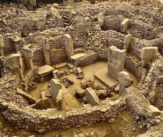 Gobekli Tepe Há 11, 5 Mil anos Era Centro de Decisões e Rituais, Habitação e Observatório Lunar | Nature & Space