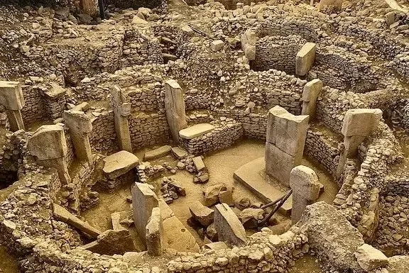 Gobekli Tepe Há 11, 5 Mil anos Era Centro de Decisões e Rituais, Habitação e Observatório Lunar | Nature & Space